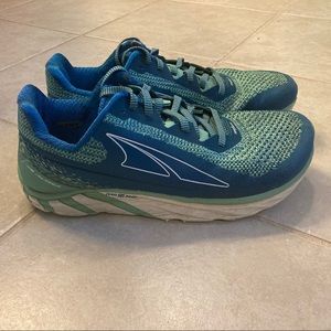 Altra Torrin Plush